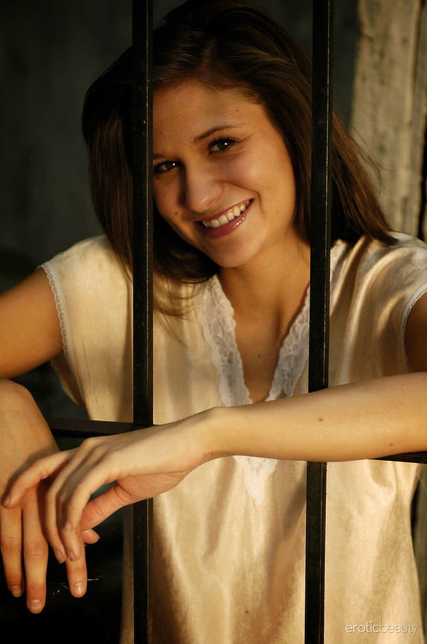 Надька, 24 года, 2 размер груди